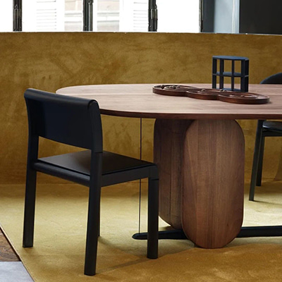 Woak Wing Side Table журнальный столик из массива дерева. Мебель из Европы от Collection Alternative